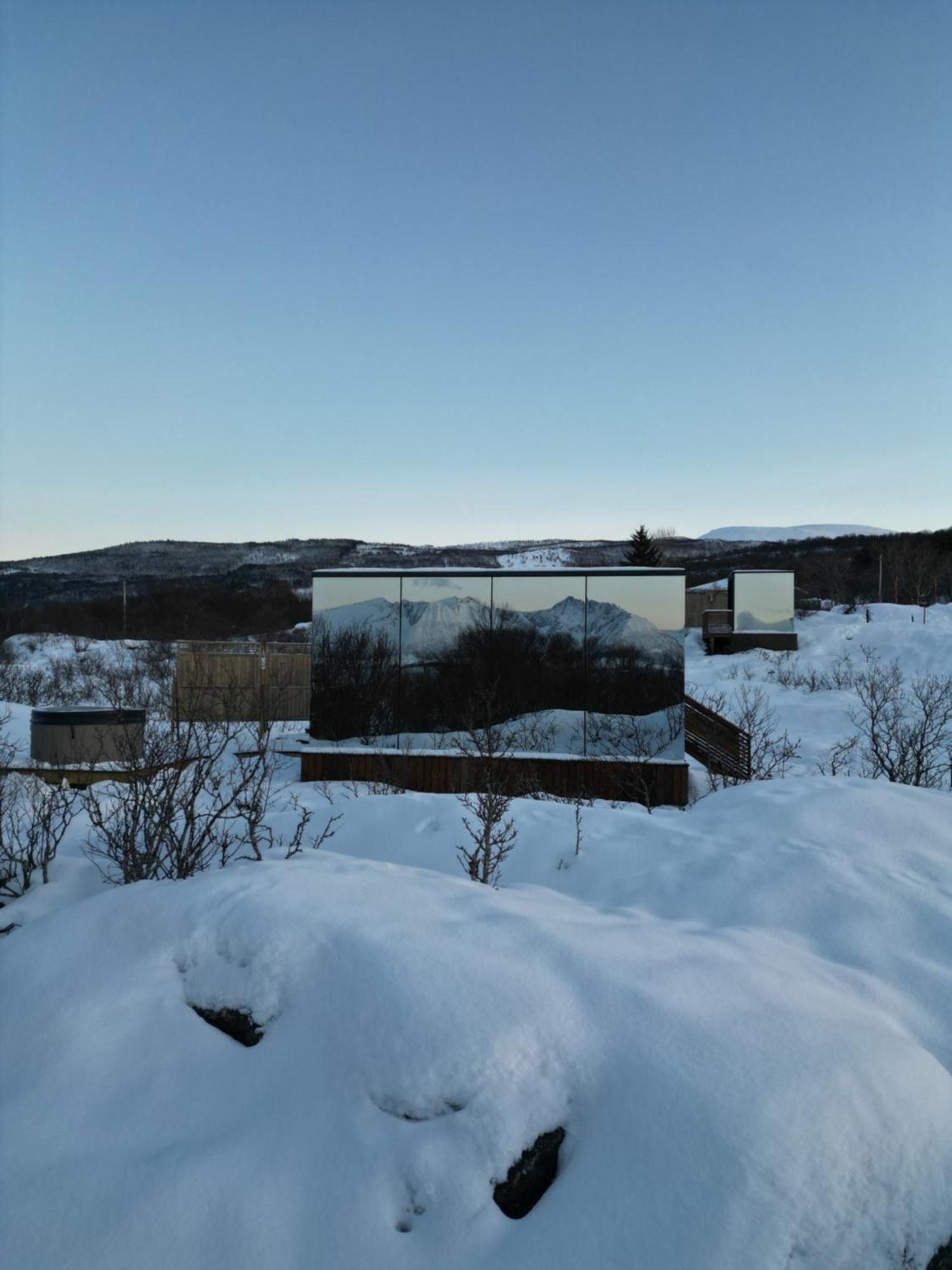 Wonderinn Arctic Utstrand Kültér fotó