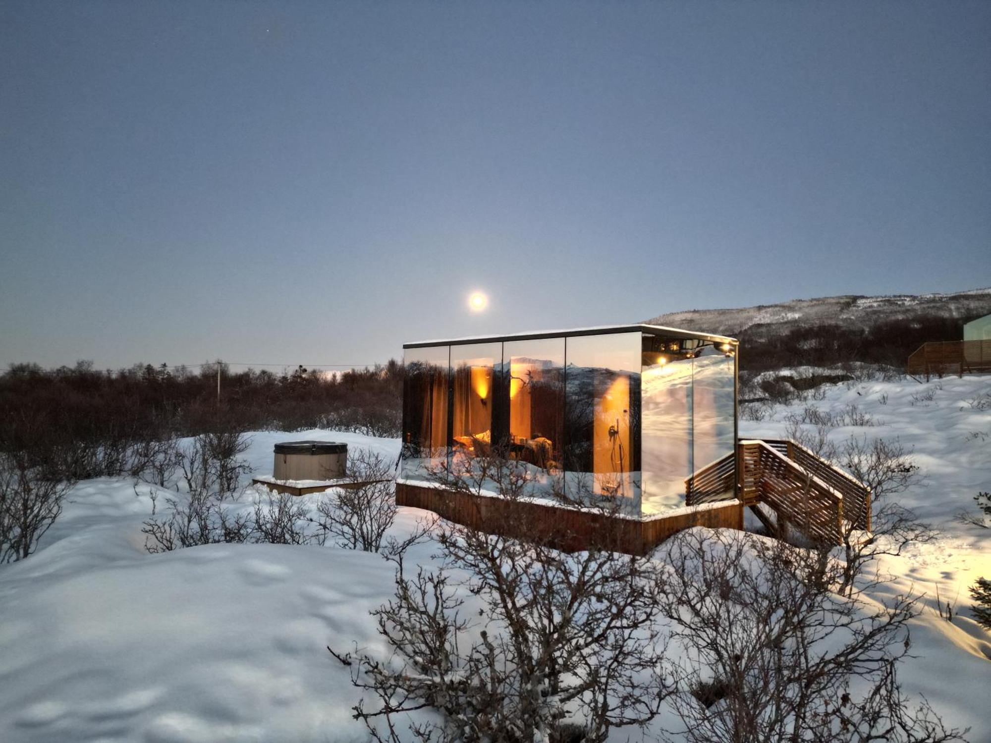 Wonderinn Arctic Utstrand Kültér fotó